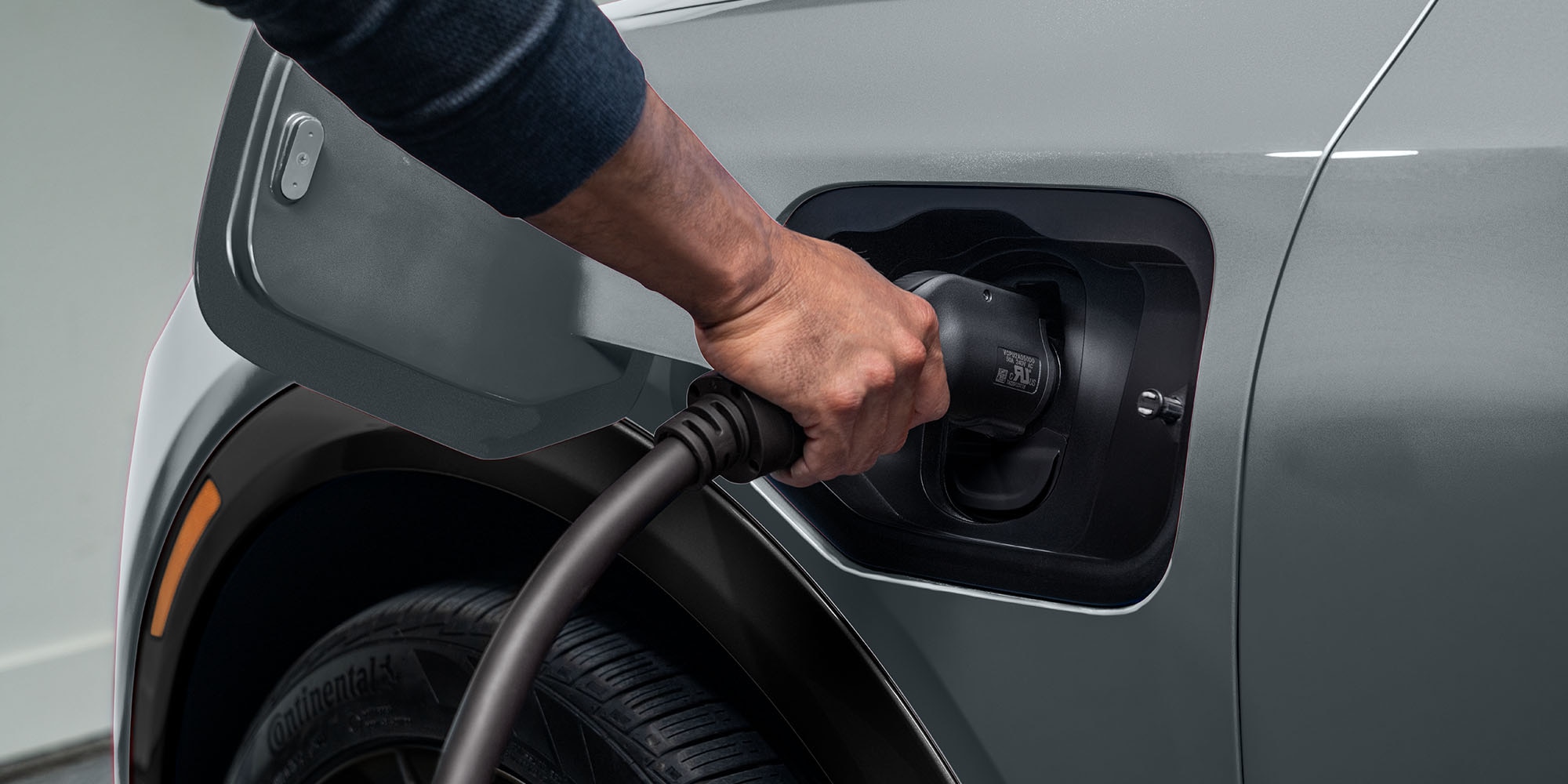 Galleria Escalade IQ